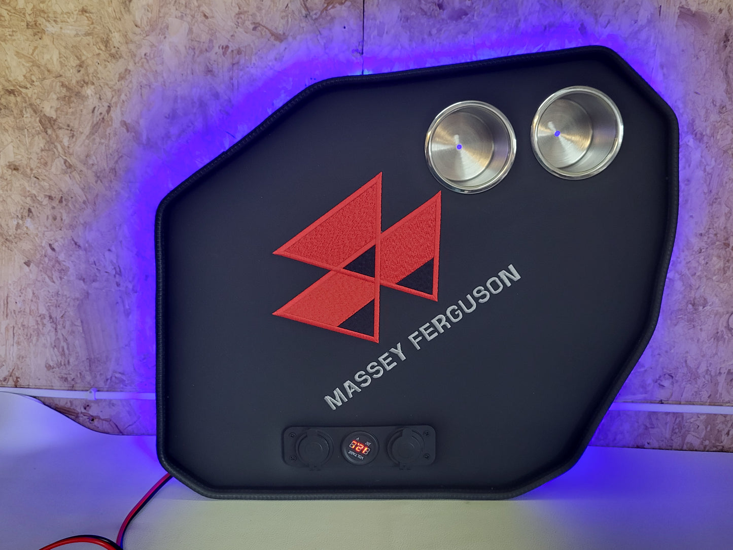 Traktorbord passer til Massey Ferguson 5M