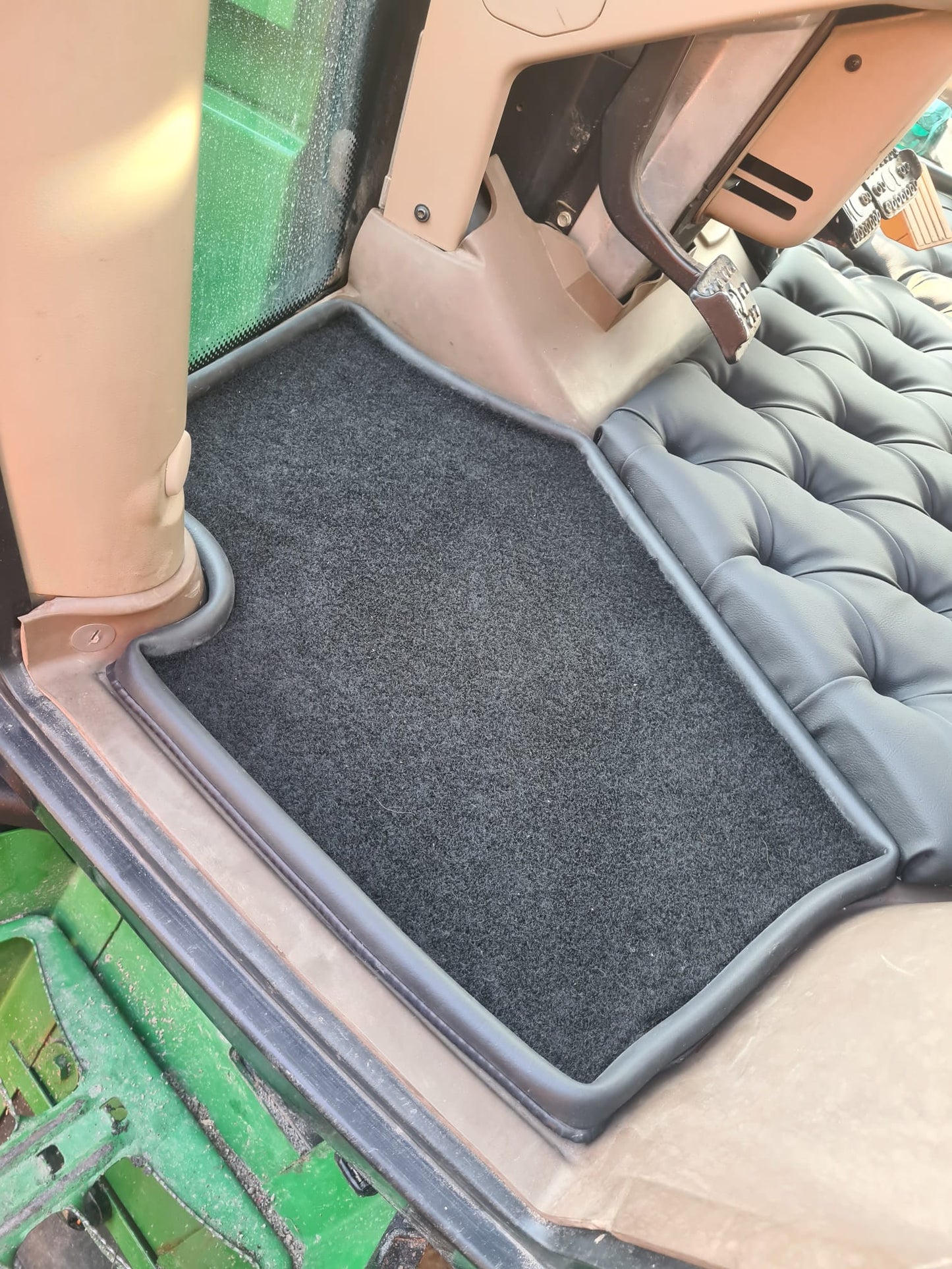 Gulvmatte med knapper