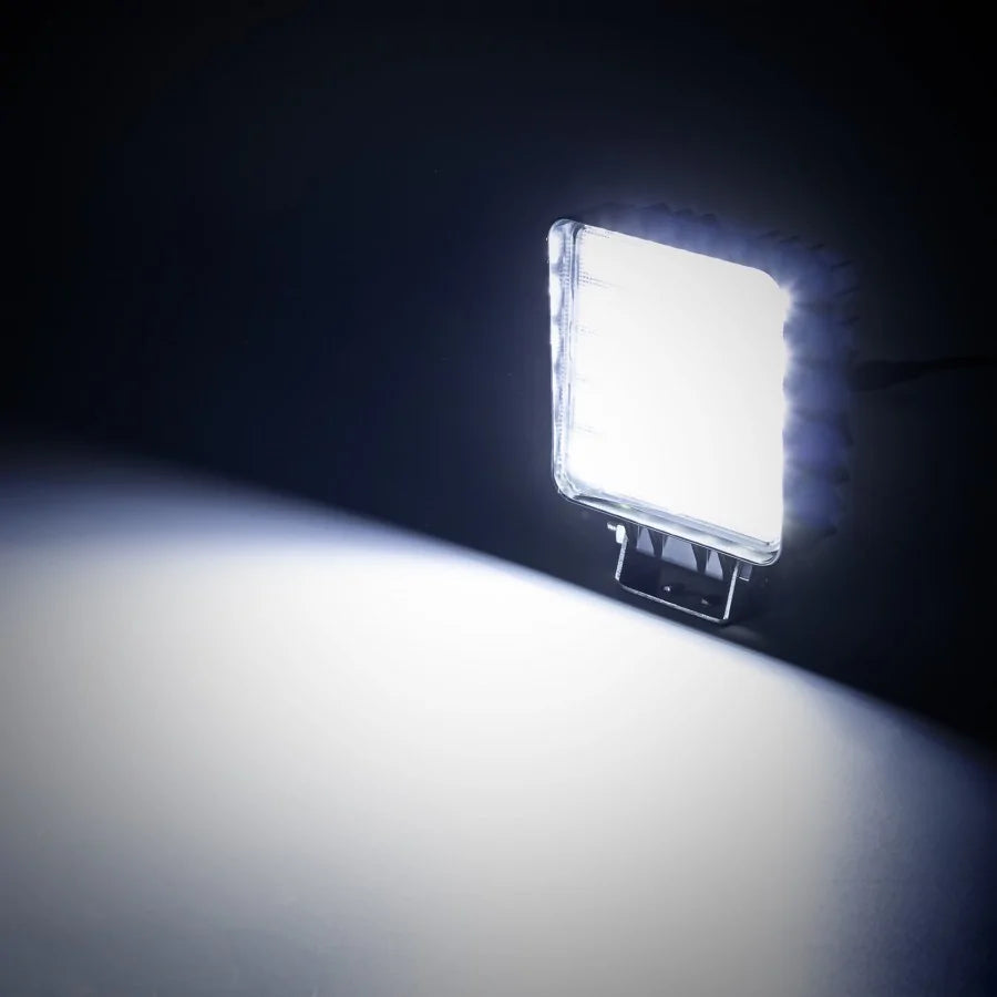 LED arbeidslys, 30 LED, med bryter, 12/24V, KAMAR - L0156